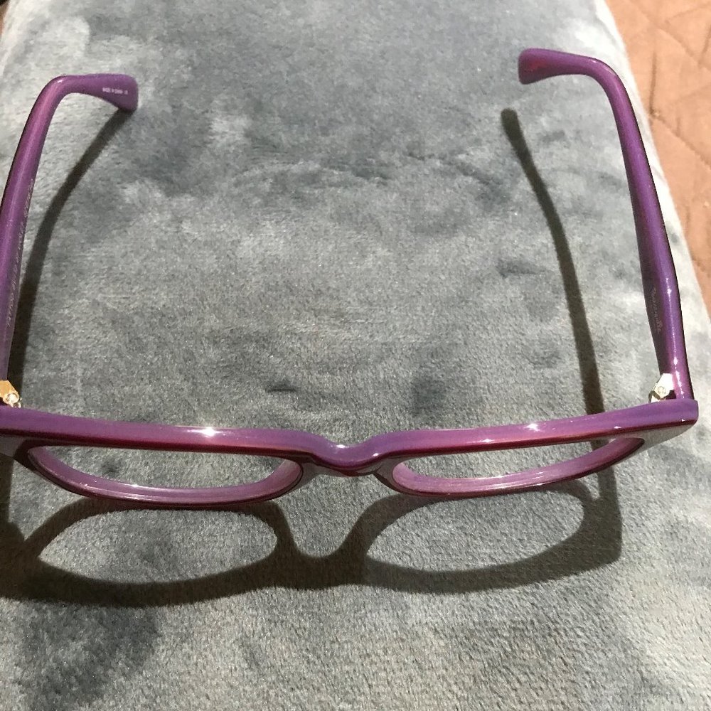 Betseyville violet glass frames